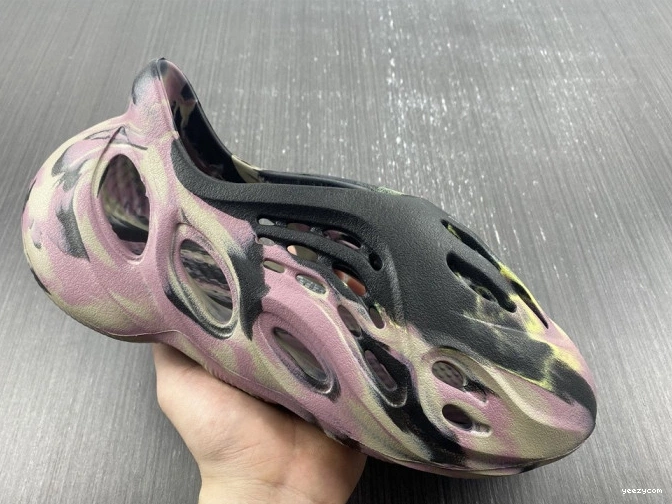 IG9562 Yeezy Foam MX Adidas Carbon RNR 0815